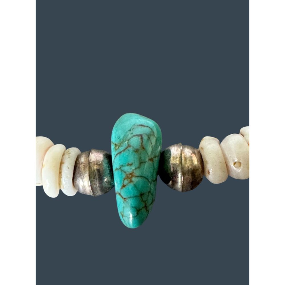 Old Southwestern Puka Oyster Shell Necklace Turquoise Accent & Sterling Silver - Picture 3 of 12
